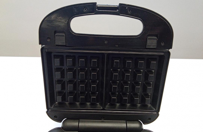 Aparat de făcut sandvișuri 3 în 1 Russell Hobbs 24540 56/RH Sandwich Maker, 760 W [7]