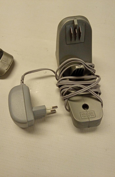 Aspirator de mana BLACK+DECKER Dustbuster NVC220WBC-QW, 7.2V [6]