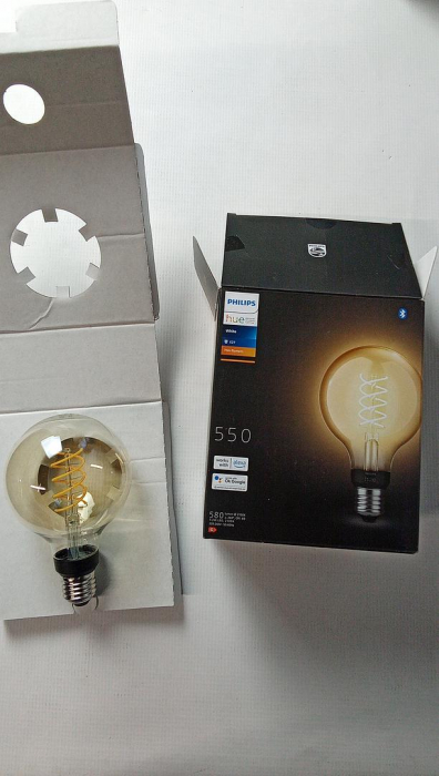Bec LED Philips Hue White E27 G93 550 lm, lumină albă caldă [2]