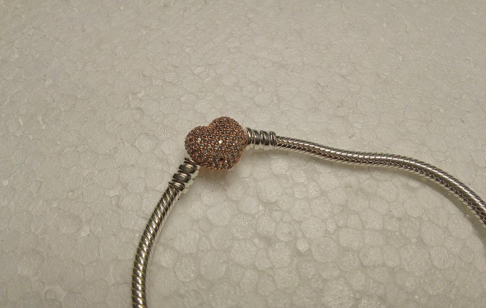 Bratara dama Pandora Moments 586292CZ Pavé Heart, argintiu/rose gold [2]