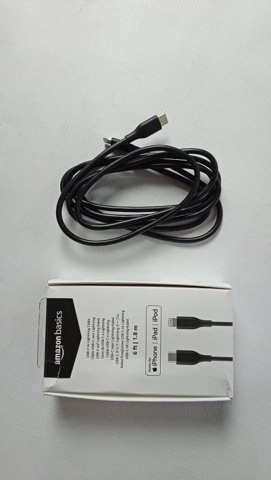 Cablu incarcare si transfer date USB-C la Lightning TPE de 1.8 m certificat MFI, negru [2]