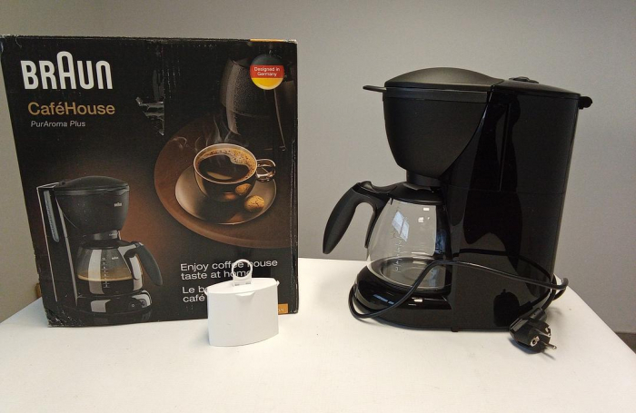 Cafetiera Braun CafeHouse Pure Aroma Plus KF 560, 1100 W, Anti-picurare, Negru [2]