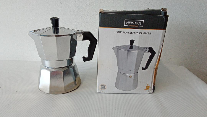 Cafetiera cu inducție Nerthus FIH 833, pentru 3 cești [2]