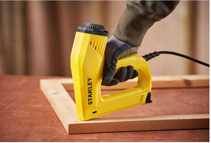 Capsator electric profesional Stanley TRE550Z, galben [3]