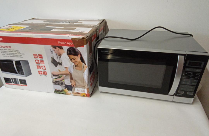 Cuptor cu microunde 2 in 1 Sharp R742INW, 900W, 25L, argintiu [2]