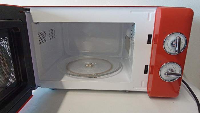 Cuptor cu microunde Cecotec Proclean 3010 Retro Red, 20 L, 700 W [5]