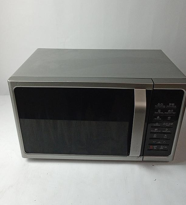 Cuptor cu microunde SAMSUNG MC28H5015CS, 28L, 900W [3]