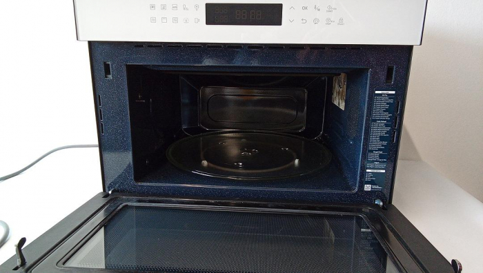 Cuptor cu microunde Samsung MC35R8058CE/ET, 900 W + 1450 W, 35 l [3]