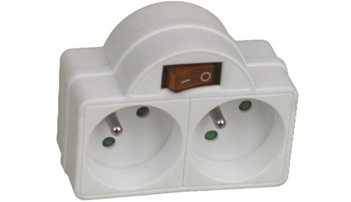 Adaptor 2 prize Domino 2x16 A, cu intrerupator, alb [1]