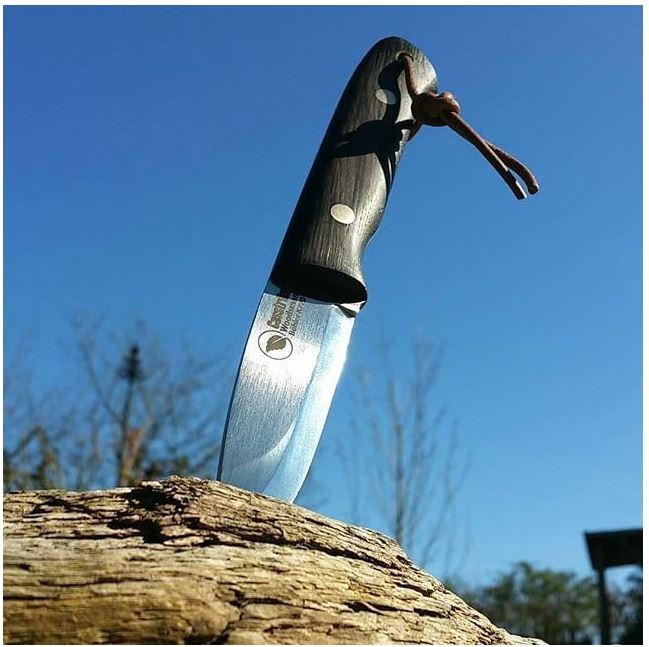 Cuțit Casström Woodsman cu mâner din stejar de mlaștină și teacă din piele [7]