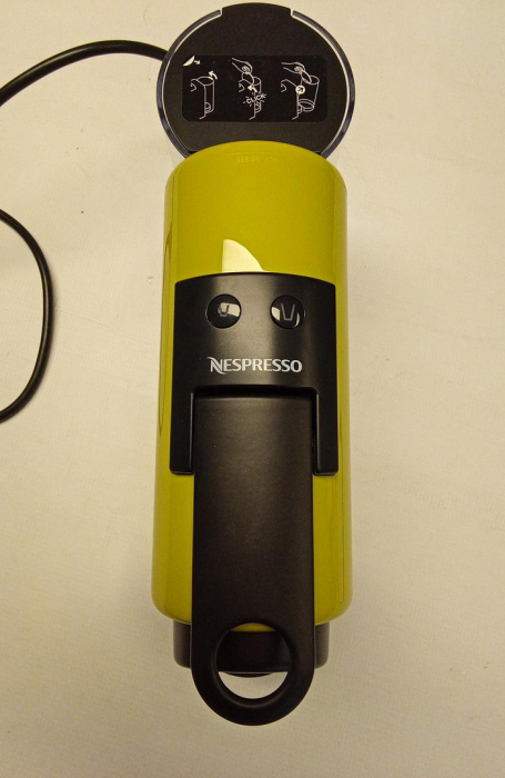 Espressor cu capsule Nespresso Essenza Mini EN 85.L, Lime Green [3]