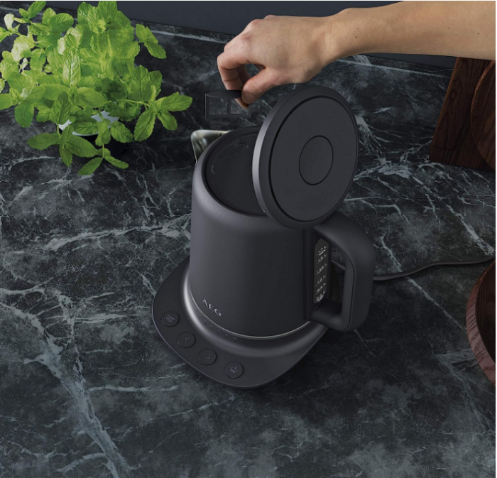 Fierbător AEG K7-1-6BP, 1.7L, afișaj LED, gri [5]