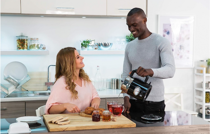 Fierbător electric Russell Hobbs, 1.7l, 2400W, 21671-70 [7]