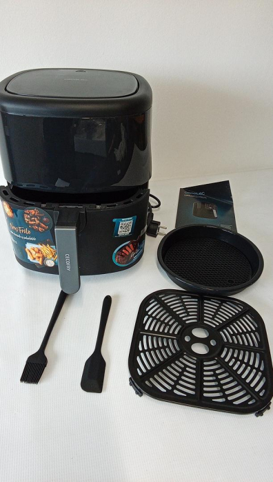 Friteuză Cecotec cu aer cald fără ulei, 6 L, cu accesorii, Cecofry Bombastik 6000 Full, 1700 W [4]