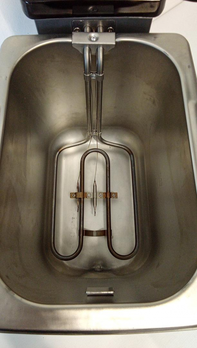 Friteuză De'Longhi PremiumFry F44532.CZ, capacitate 1,5 kg, Easy Clean System, 3200 wați, argintiu [5]