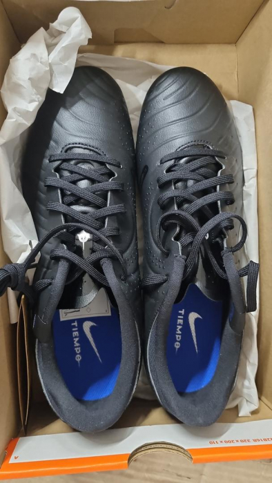 Ghete de fotbal Nike Legend 10 pentru bărbați, Marimea 43 [2]