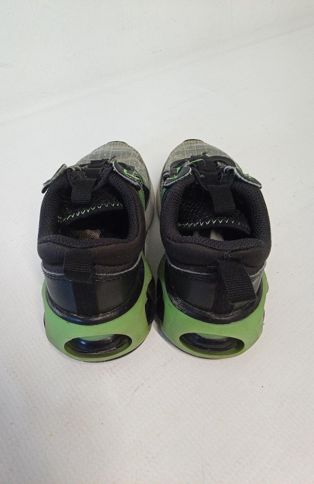 Încălțăminte sport pentru copii Nike Air Max 2021 DB1109-004, negru/verde/gri, marime 27.5 [4]