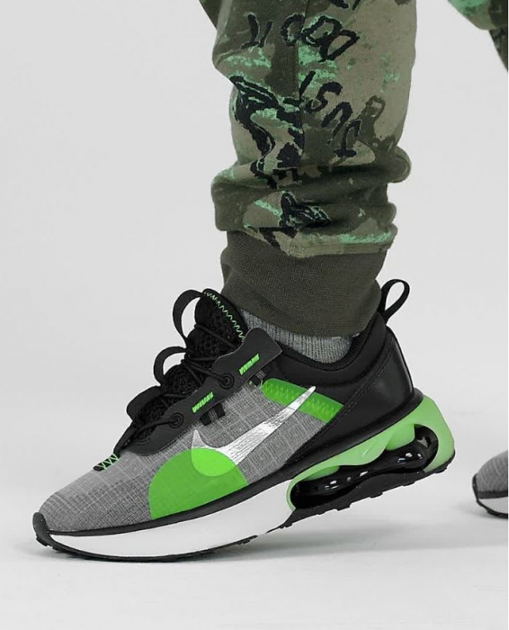 Încălțăminte sport pentru copii Nike Air Max 2021 DB1109-004, negru/verde/gri, marime 27.5 [7]