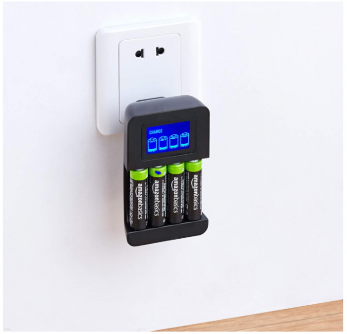 Încărcător inteligent pentru baterii Amazon Basics, 4 baterii AA/AAA [7]
