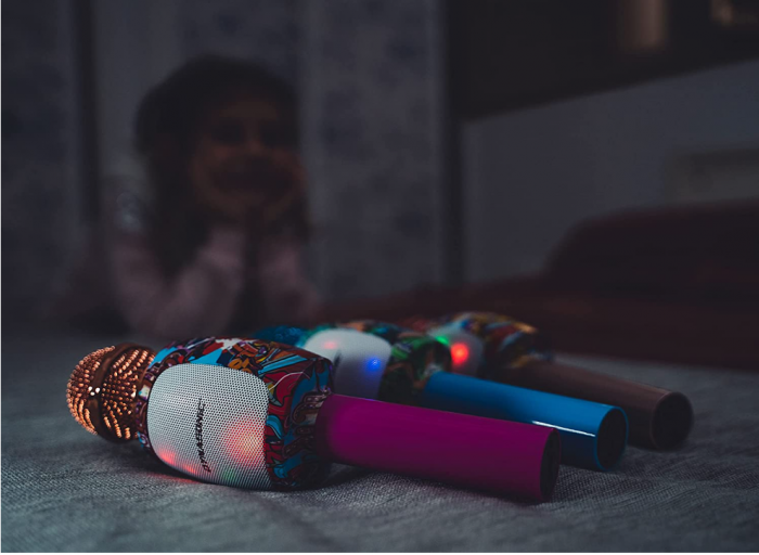 Microfon Karaoke Bluetooth DYNASONIC, fără fir cu lumini LED, roz [5]