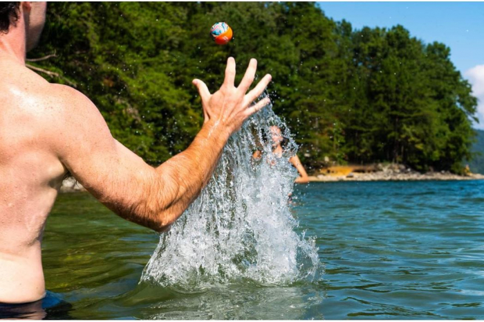 Minge saritoare pe apa Waboba Original Bouncy Ball, 5.6 cm [6]