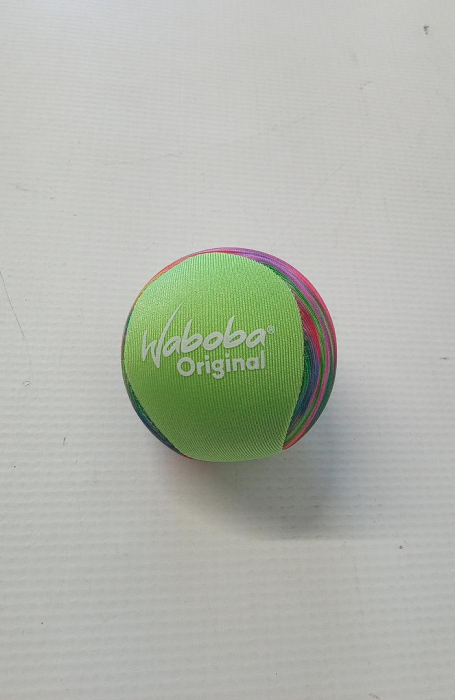 Minge saritoare pe apa Waboba Original Bouncy Ball, 5.6 cm [3]