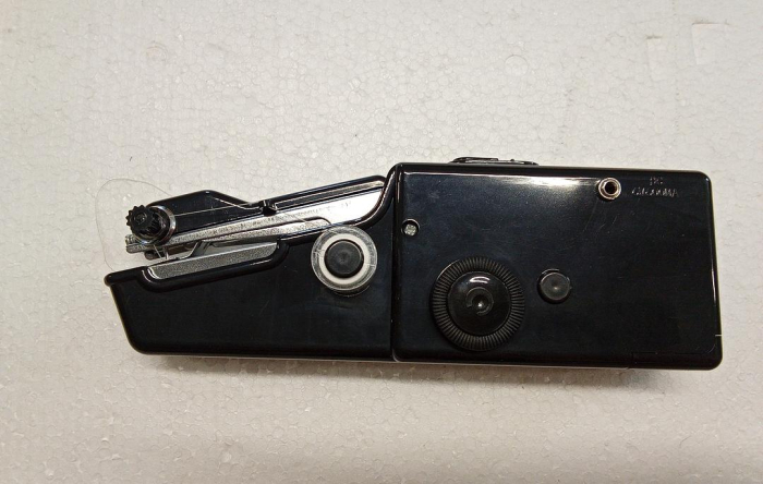 Mini mașină de cusut manuală AUIFFER pentru copii [3]