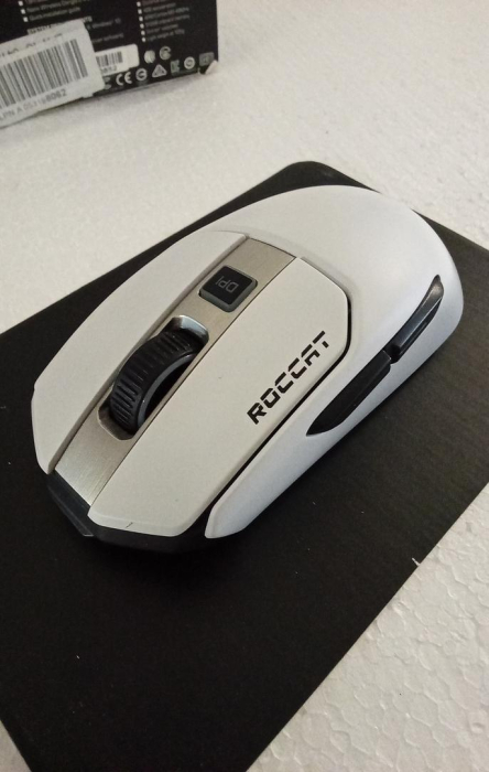Mouse de gaming Roccat Kain 202 Aimo RGB, 16.000 DPI, senzor Owl-Eye, alb [4]