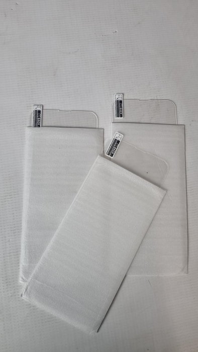 Pachet 3 folii de protectie ecran NEW'C pentru iPhone 13 Pro Max, iPhone 14 Plus (6,7") din sticlă securizată [2]