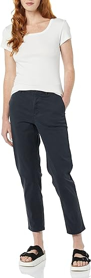 Pantaloni chino pentru femei Amazon Essentials, Marimea XXL [4]