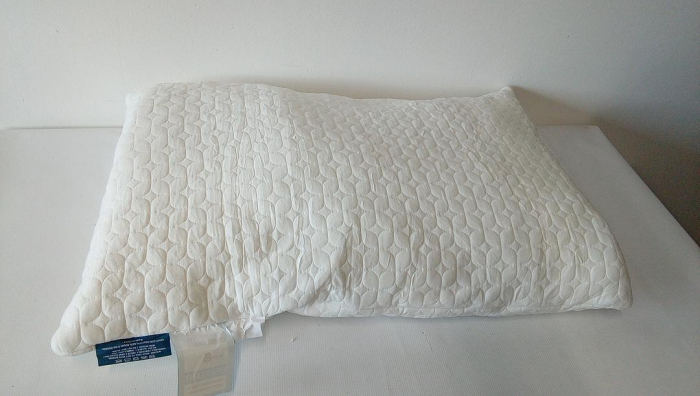 Perna din spuma cu memorie LUCID 48 x 74 cm [2]