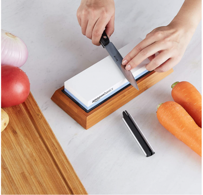 Piatra de ascutit cutite Amazon Basics, granulație dublă 1000/6000 cu bază de bambus antiderapant [9]