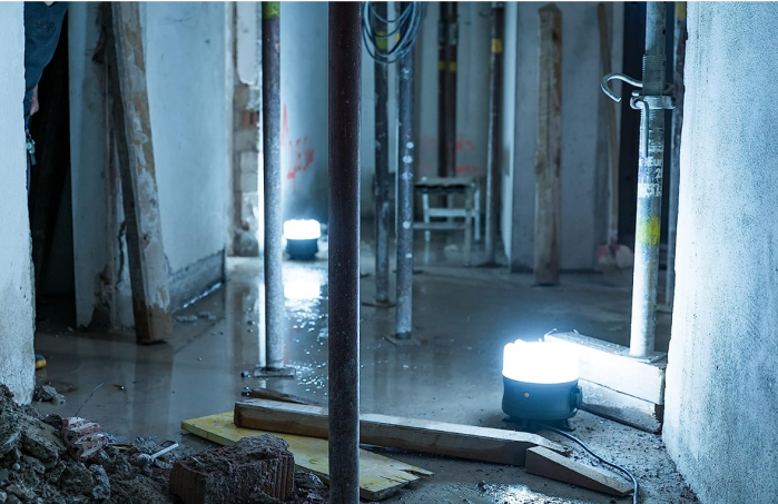 Proiector LED Brennenstuhl 360° pentru construcție, 50W, 5400lm, 6500K, IP54 [6]