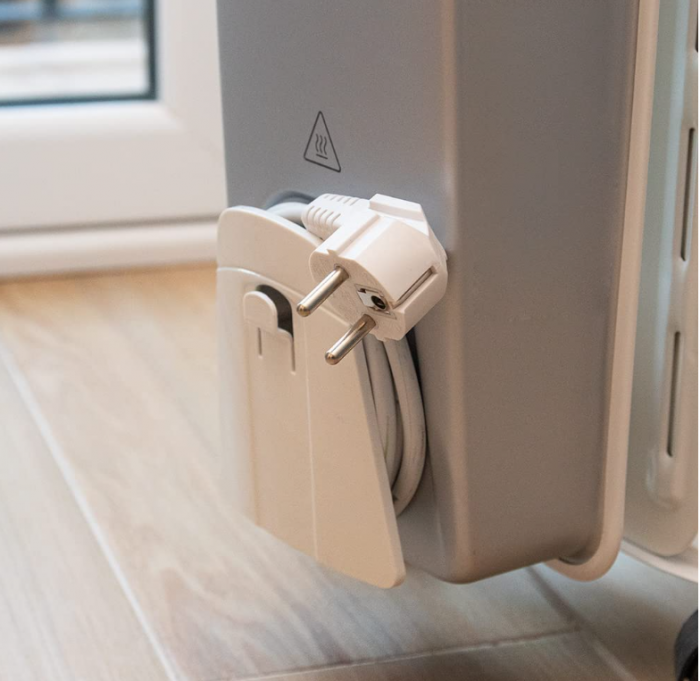 Radiator cu ulei Cecotec ReadyWarm 7000 Space 360º, 1500 W, 7 module de încălzire, 3 niveluri de putere, mâner, roți și sistem dublu de siguranță, 18 m², alb [6]