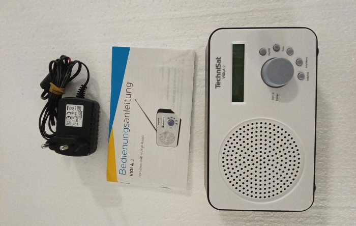 Radio portabil TechniSat Viola 2 cu internet, alb/negru [2]