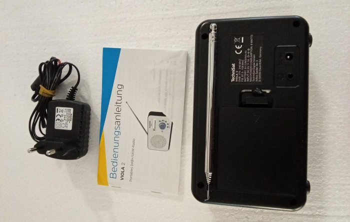 Radio portabil TechniSat Viola 2 cu internet, alb/negru [3]