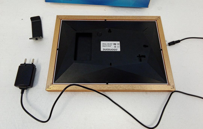 Ramă foto digitală Wi-Fi, 10 inch, ecran tactil, memorie de 16 GB, auriu [4]