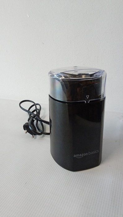 Rasnita electrica de cafea Amazon Basics neagra [2]