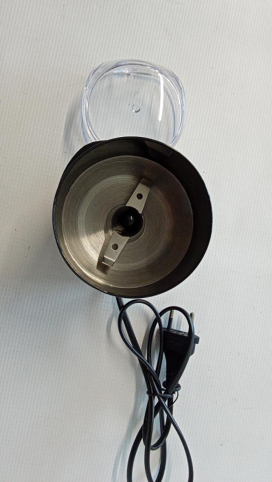 Rasnita electrica de cafea Amazon Basics neagra [4]