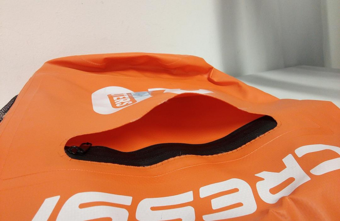 Sac impermeabil Cressi Dry Bag 20L, pentru plimbări cu barca, camping și snowboard [2]