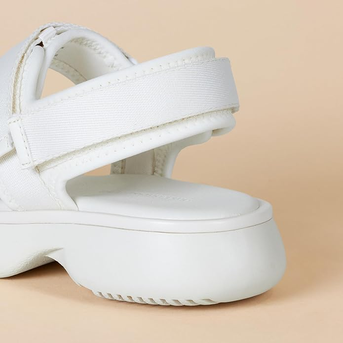 Sandale pentru femei Amazon Essentials, talpa cu spuma cu memorie, alb, EU 36 [2]