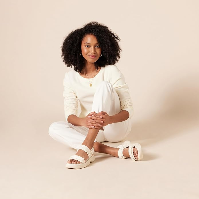 Sandale pentru femei Amazon Essentials, talpa cu spuma cu memorie, alb, EU 36 [4]