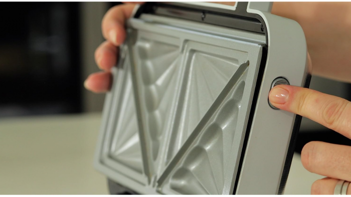 Sandwich-maker Breville VST074 DuraCeramic [7]