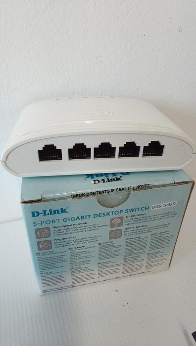 Switch D-Link DGS-1005D cu 5 porturi, 10/100/1000 Mbps [5]