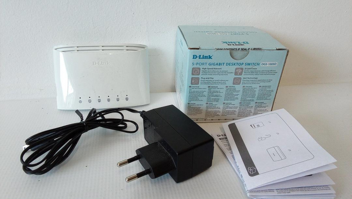 Switch D-Link DGS-1005D cu 5 porturi, 10/100/1000 Mbps [3]