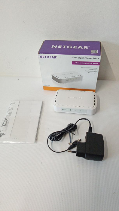 Switch Gigabit NETGEAR GS605 cu 5 porturi, 10/100/1000 Mbps [2]