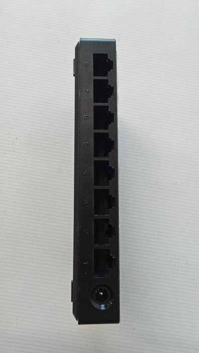Switch TENDA-SG108, 8 porturi, negru [3]