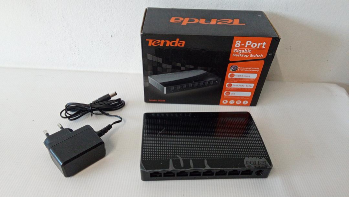 Switch TENDA-SG108, 8 porturi, negru [2]