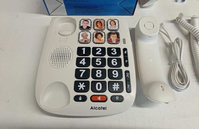 Telefon fix pentru seniori Alcatel TMAX 10, cu taste mari, alb [3]