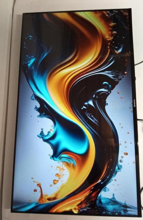 Televizor LED Smart VORTEX V43R0502VS, Ultra HD, 109cm [3]